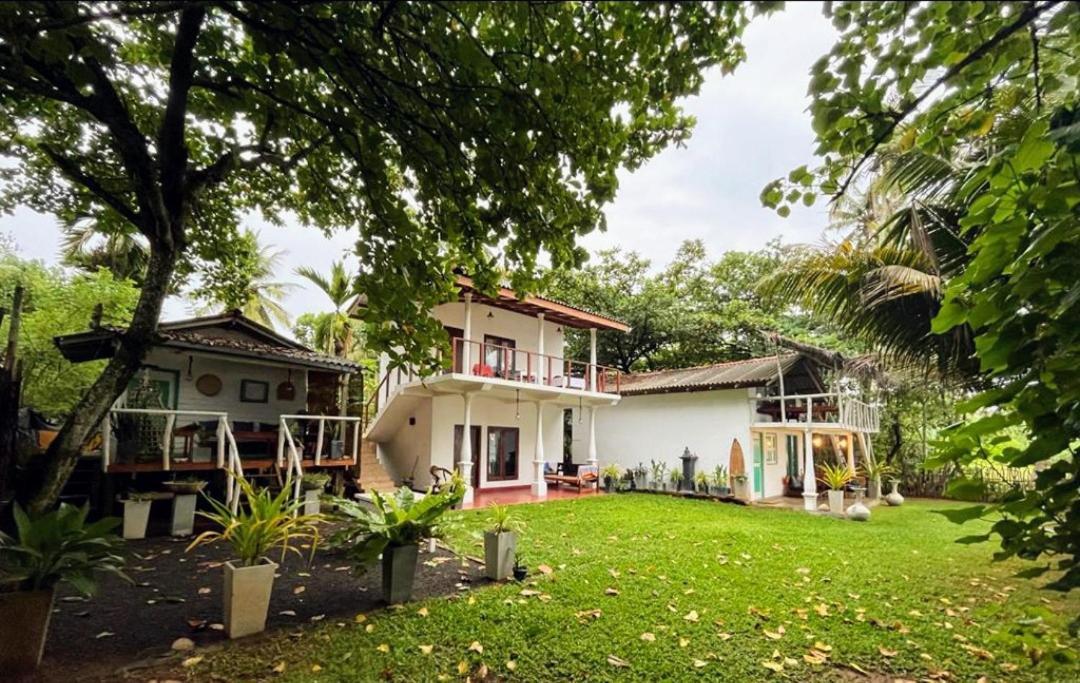 Beach House Kalukatiya - Family Villa, Seaview Room, Garden Room Dikwella Eksteriør billede