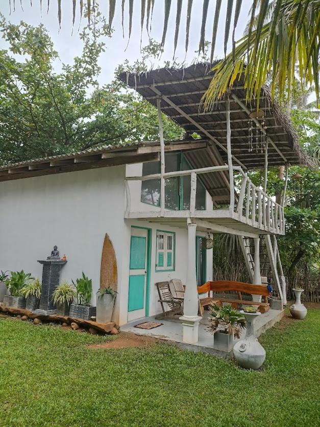 Beach House Kalukatiya - Family Villa, Seaview Room, Garden Room Dikwella Eksteriør billede