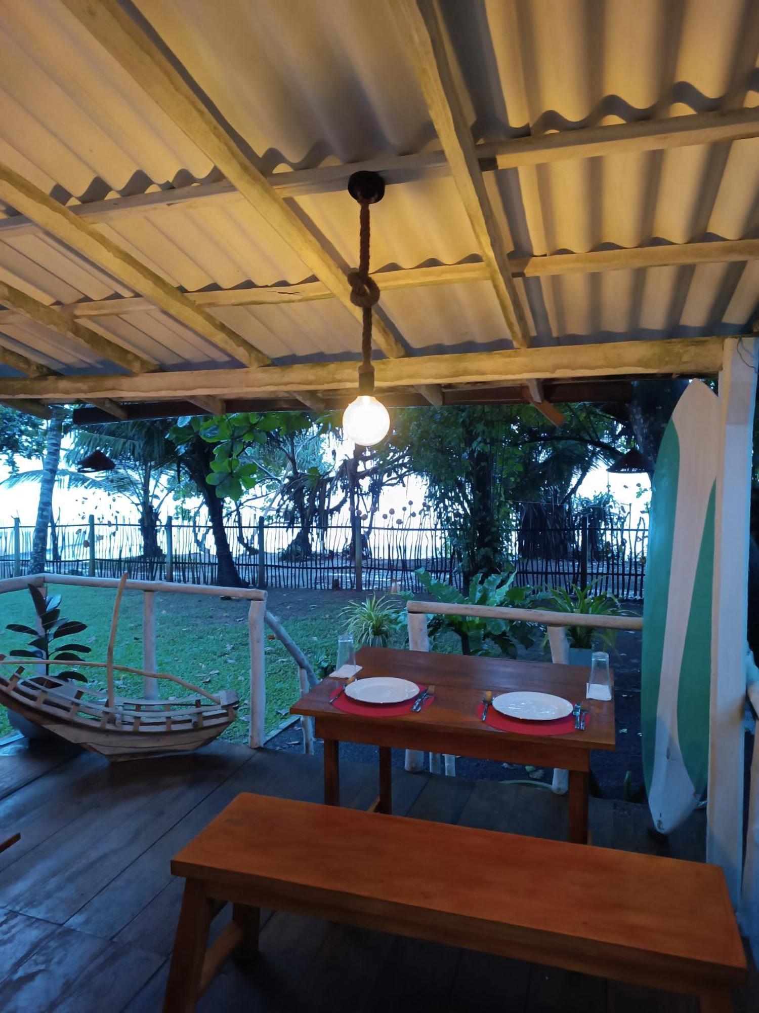 Beach House Kalukatiya - Family Villa, Seaview Room, Garden Room Dikwella Eksteriør billede